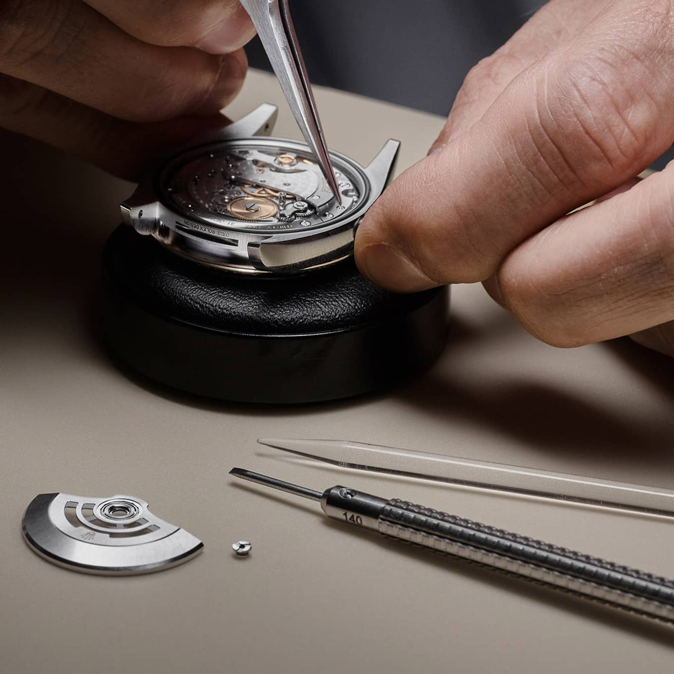 Dismantling of the Rolex Movement